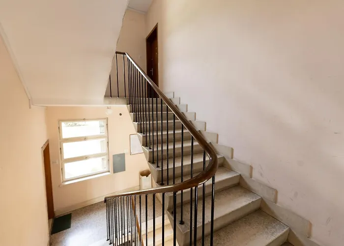 To & Old Town Apartment