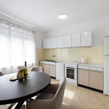 To & Old Town Apartment Split