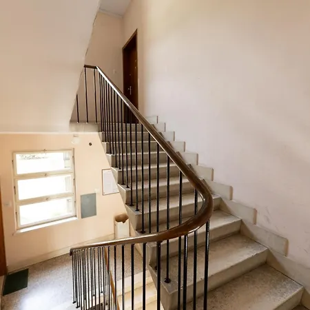 To & Old Town 아파트