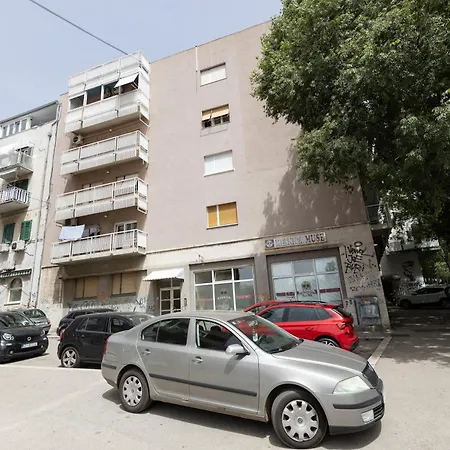 Apartment To & Old Town *